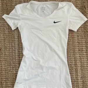 Nike White Short sleeves - White
